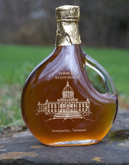 Sweet Retreat Sugarworks VT Statehouse etched bottle